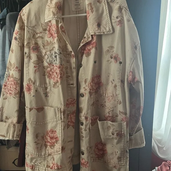 Basically new** Free People Floral Utility Jacket - Cream and Pink - Picture 3 of 5